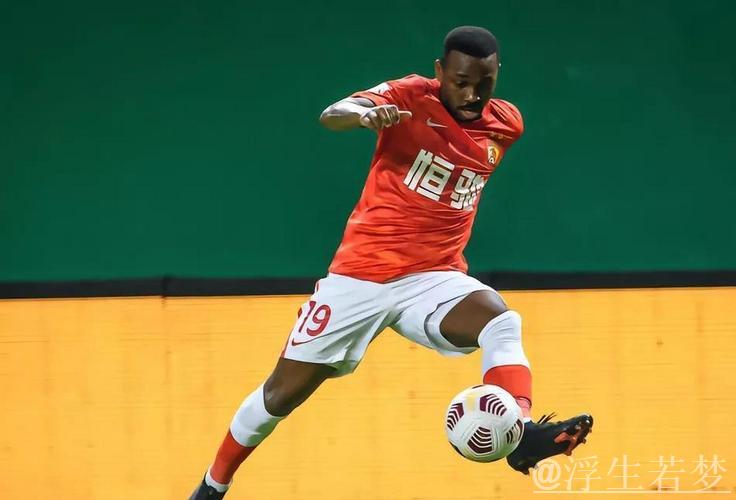 阿苏埃引援未能再现去年费南多的申花夏窗辉煌