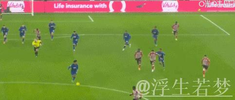 泰勒-亚当斯中场远射破门当选英超11月最佳进球