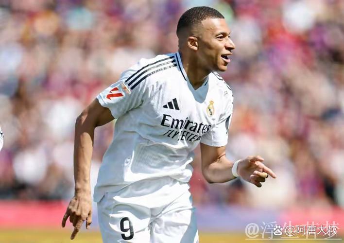 巴萨冲击西甲4连胜!核心归位 三巨头合力登顶争胜 巴萨冲击西甲4连胜!核心归位 三巨头合力登顶争胜